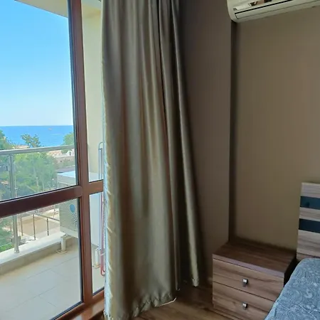 приятна почивка на море в Golden Line