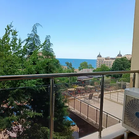 Apartment приятна почивка на море в Golden Line *