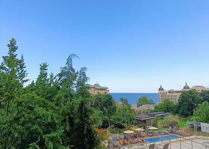 приятна почивка на море в Golden Line 아파트 *